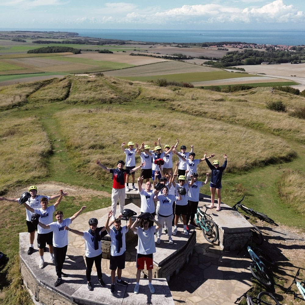 Team building vélo à Wissant avec groupe d’entreprise sur la Côte d’Opale